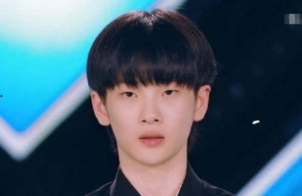 黄明昊娱乐圈吃瓜视频,揭秘明星幕后故事